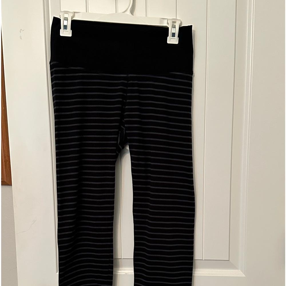 Old Navy leggings Women size Medium